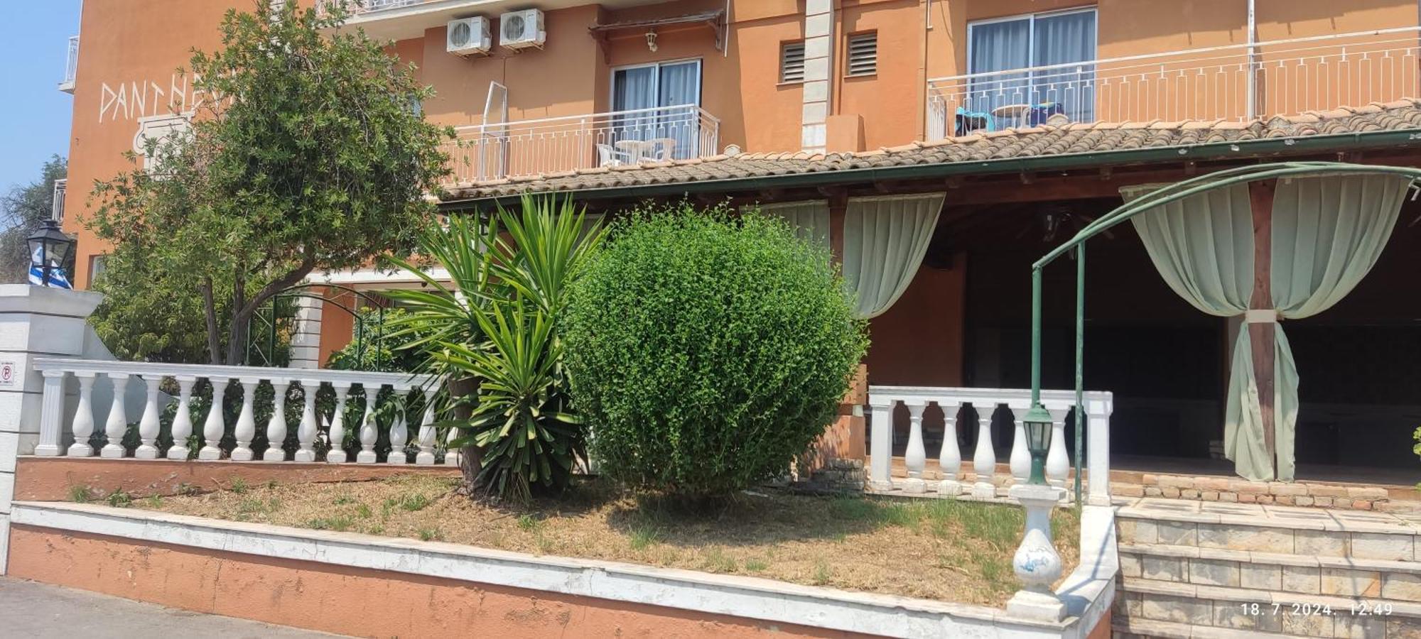 Pantheon Hall Hotel Mesongí Exterior foto